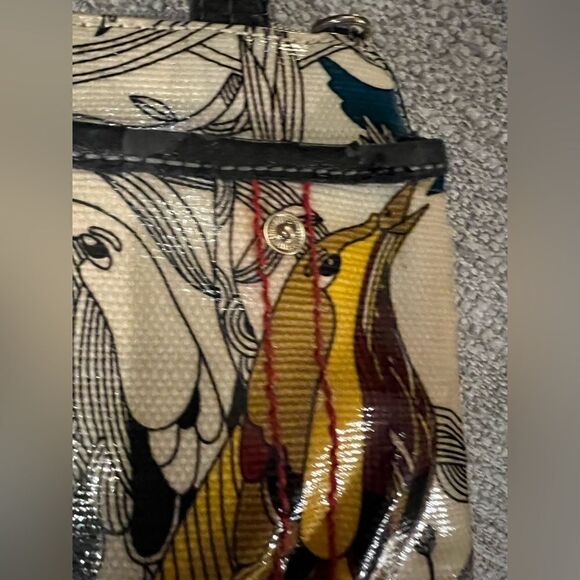 Sakroots faux patent leather zip around wallet peace print - Picture 5 of 9